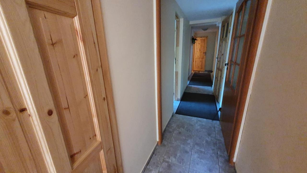 "U Izy" Pokoje Goscinne I Przyczepy Campingowe Großmöllen Exterior foto