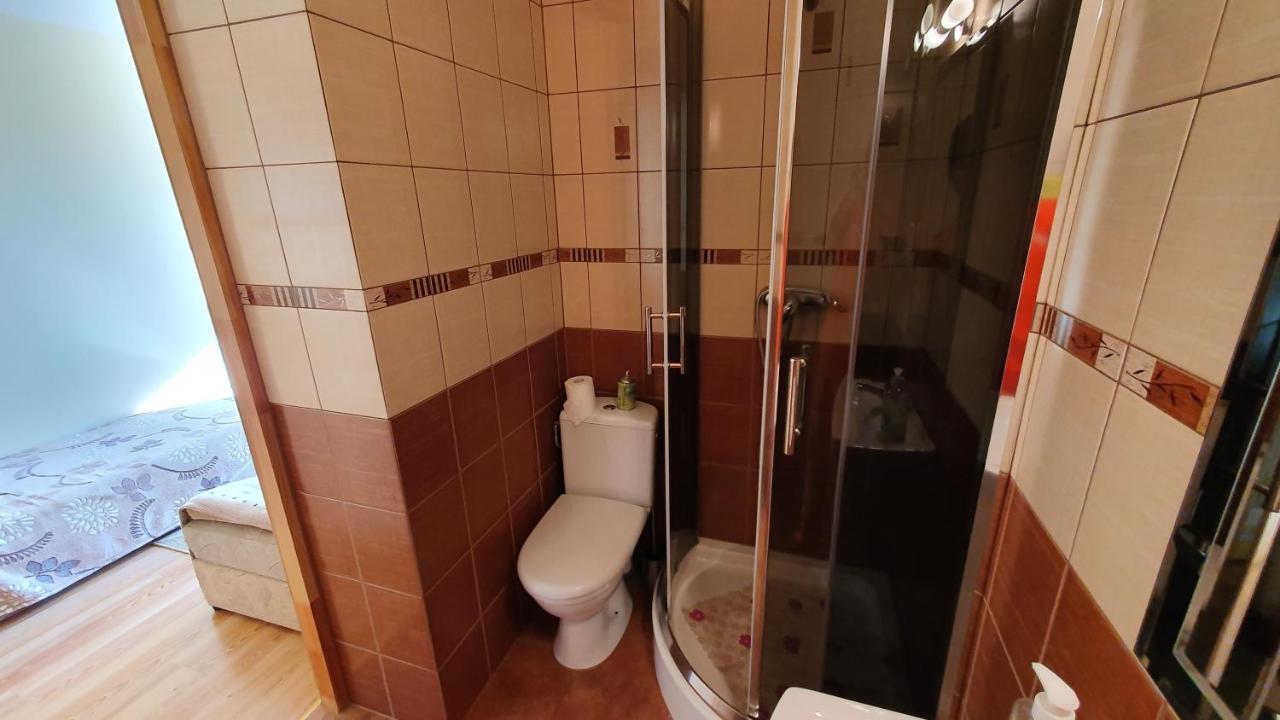 "U Izy" Pokoje Goscinne I Przyczepy Campingowe Großmöllen Exterior foto