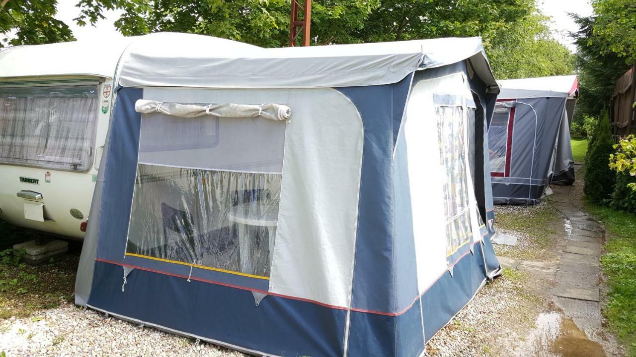 "U Izy" Pokoje Goscinne I Przyczepy Campingowe Großmöllen Exterior foto