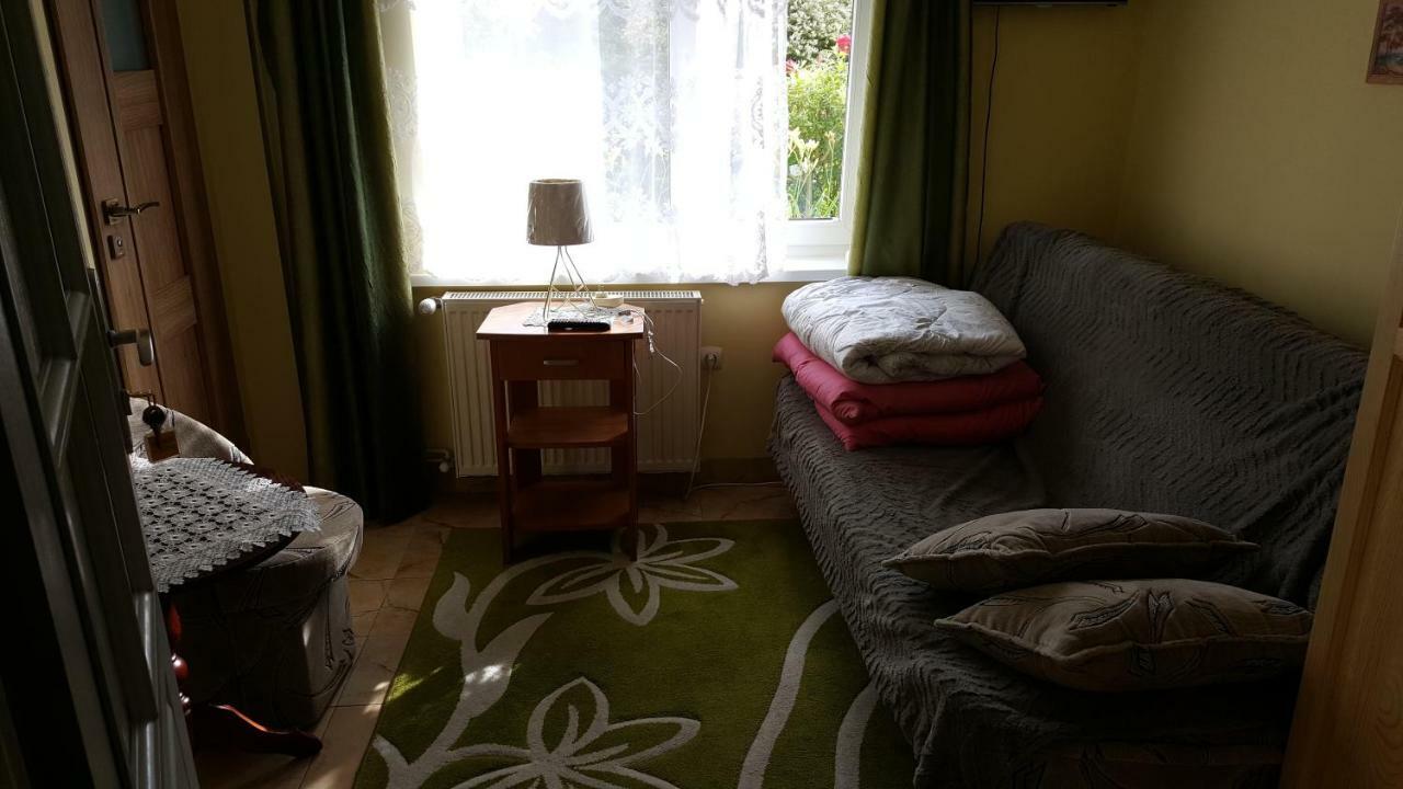 "U Izy" Pokoje Goscinne I Przyczepy Campingowe Großmöllen Exterior foto